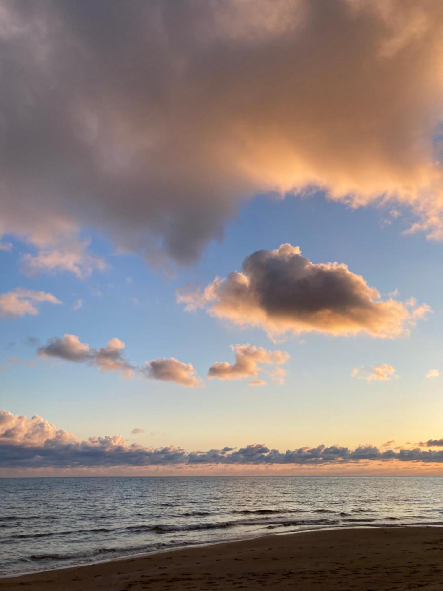 Kokkini Peach Budget Kokkínion Exteriör bild